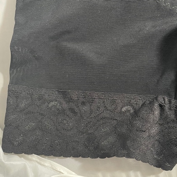 Shapewear High Waist Contour (Ardyss) Fits Like a Glove - Picture 9 of 10